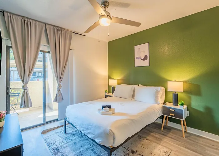 Near Airport-diablo Stadium-pool-spa-gym-parking * Tempe