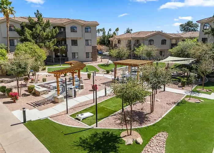 Apartamento Near Airport-diablo Stadium-pool-spa-gym-parking Tempe